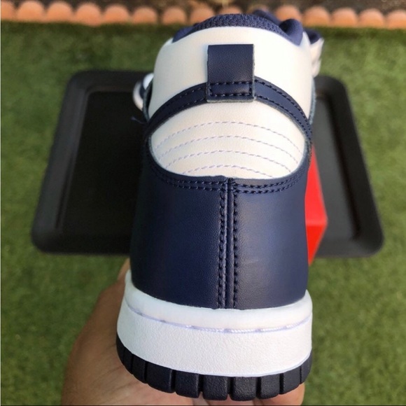 Nike Dunk High “Championship Navy” Size 6.5Y / 8 Women - Picture 7 of 10